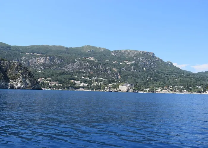 Manolo Corfu * 팔레오카스트리차